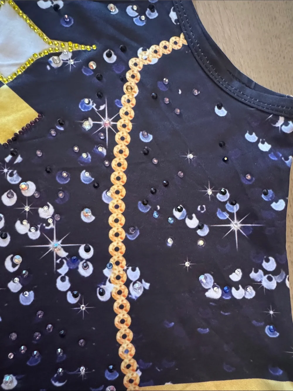 Beautiful bedazzle Zoe Golden Costume three pieces perfect for Halloween 8-10